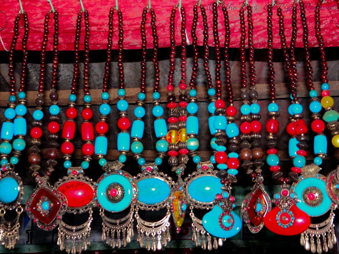 Indian bead or artificial jewelry