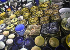 Indian ceramic ware Casseroles, bowls, cups